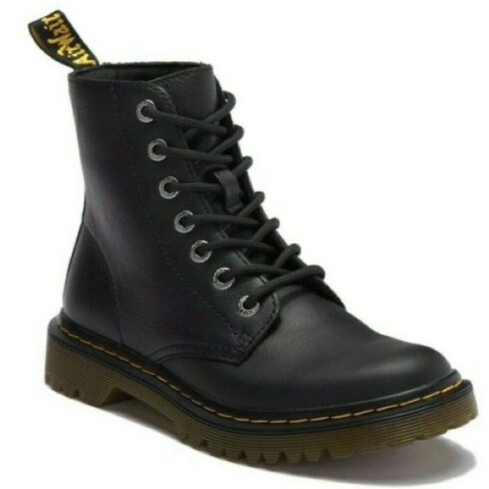 Dr. Martens “Luana” Boot